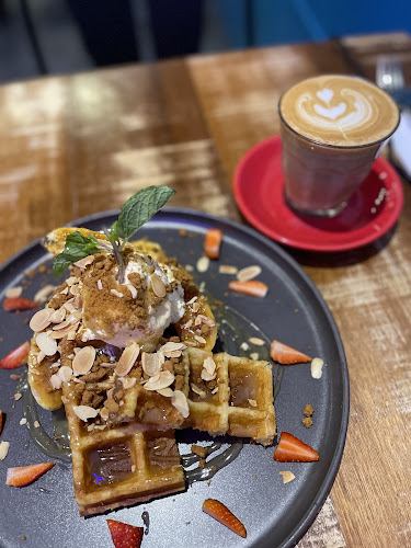 Comentarii opinii despre Frisky Goat Bakery Cafe