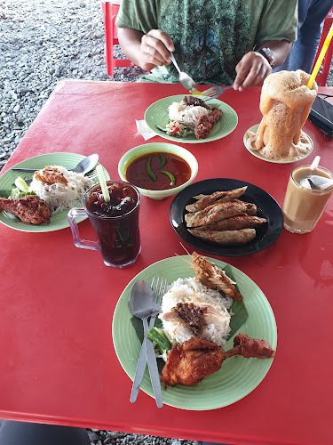 Jalan Hiliran, Kampung Tok Ku, 21000 Kuala Terengganu, Terengganu