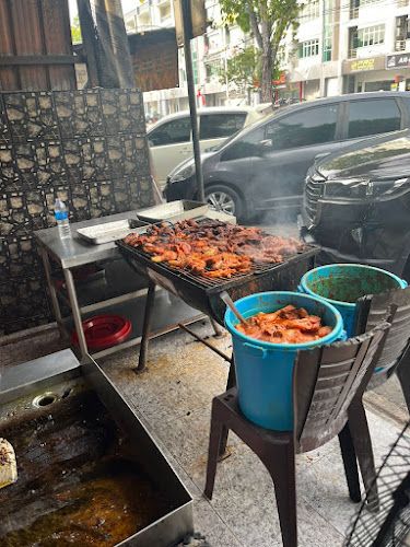 Fauzi Nasi Kerabu @ Suerasa Nasi Kerabu