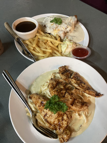 Opinii despre Der' Cabin Bistro Perling în Johor Bahru - Gastronomi dan perhotelan