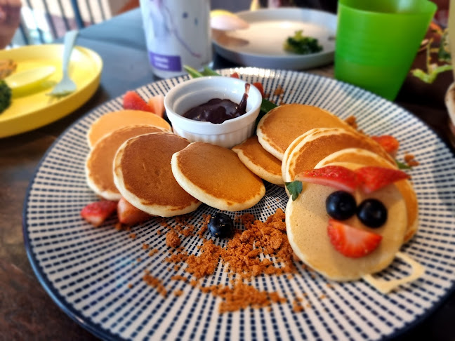 Opinii despre The Red Beanbag în Petaling Jaya - Gastronomi dan perhotelan