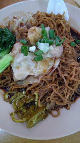 Opinii despre Pusat Makan Taman Tasik (Food Centre ) în Taiping - Gastronomi dan perhotelan