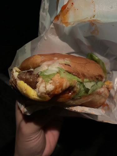 Opinii despre Akie Burger Presint 16 în Putrajaya - Gastronomi dan perhotelan