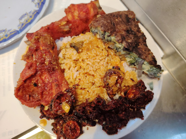 Opinii despre Liga Maju Nasi Dalca Ayam Negro în George Town - Gastronomi dan perhotelan