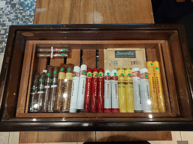 Opinii despre The Wine Shop în Kota Kinabalu - Gastronomi dan perhotelan