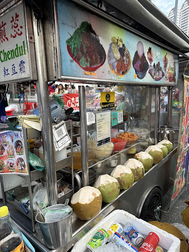 Opinii despre CHONG Charcoal Seafood Char Kuey Teow 炭烧海鲜炒粿条 în George Town - Gastronomi dan perhotelan