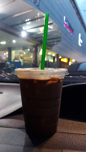 Starbucks Ampang Point - Gastronomi dan perhotelan