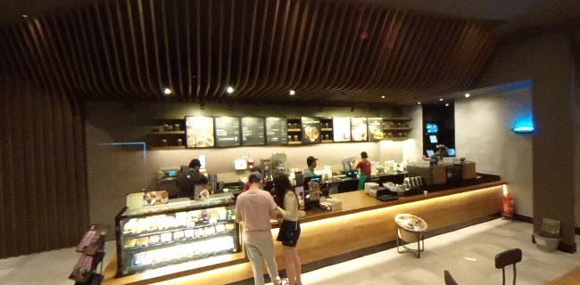 Starbucks Amanjaya DT - Gastronomi dan perhotelan