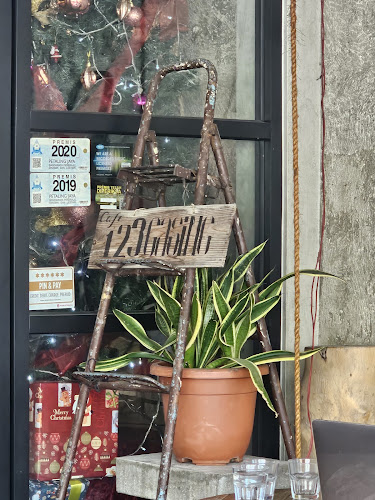 Cafe 123 Gasing - Petaling Jaya