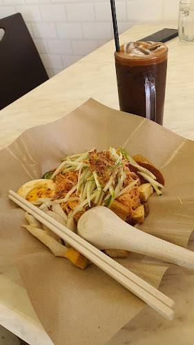 Bess Kopitiam • Pork Free Restaurant - Gastronomi dan perhotelan