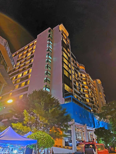 Anjung Kinabalu (AKINA Night Market)