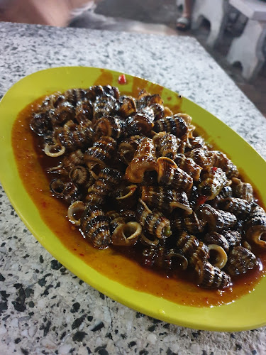 Kompleks Makanan Medan Renong Padang Kota Lama - Gastronomi dan perhotelan