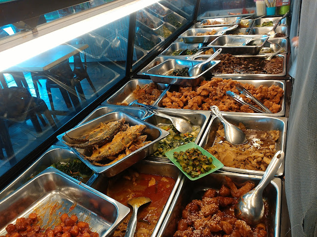 Opinii despre Yong Siang Corner în Kuching - Gastronomi dan perhotelan