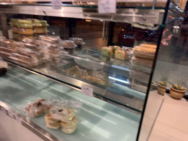 Opinii despre Reggae's Loaf Boulangeries & Patisseries în Bintulu - Gastronomi dan perhotelan