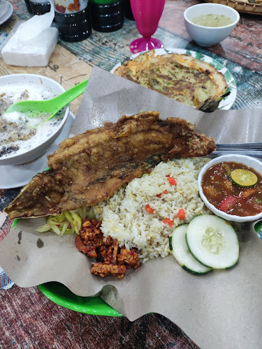 Restoran Zieleto Ikan Boulu Tanpa Tulang - Gastronomi dan perhotelan