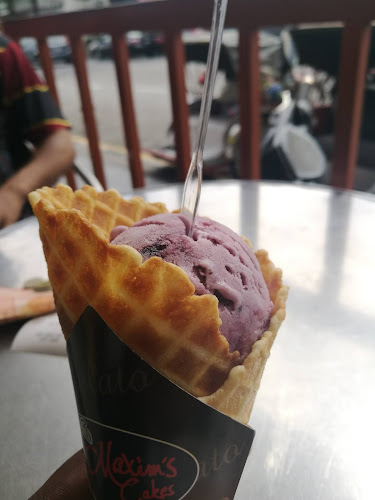 Maxim's Cake House & Bakery