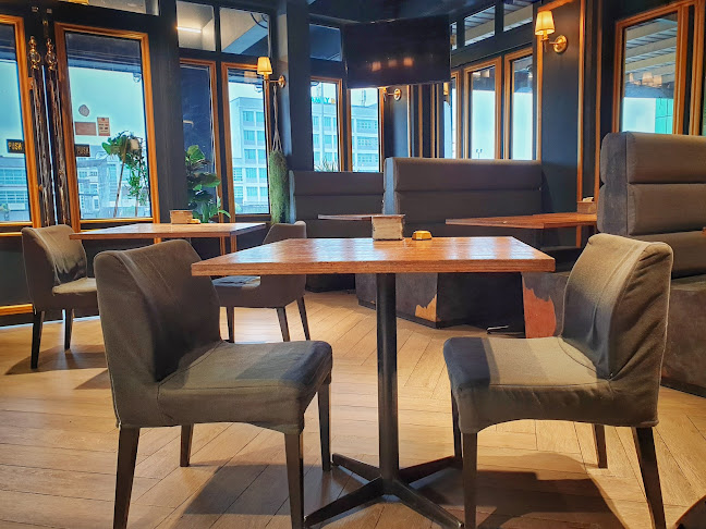 Coup De Grill - Gastronomi dan perhotelan