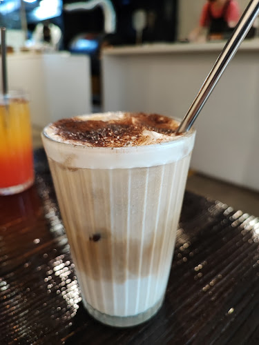 The 92's (Kuantan) - Gastronomi dan perhotelan