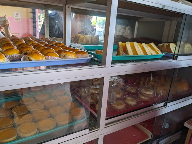 Kedai Roti Gold Crown 金冠面包中西饼店 - Sandakan