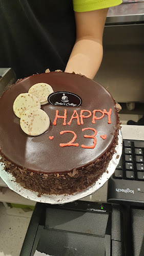 Baker's Cottage Sitiawan - Gastronomi dan perhotelan