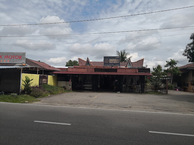 Restoran Mata Kuching - Gastronomi dan perhotelan