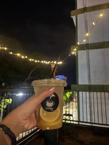 KLOUDS KAFE - Gastronomi dan perhotelan