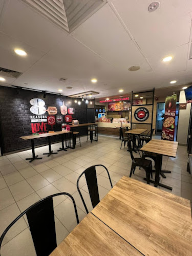 Pizza Hut Delivery Taman Century