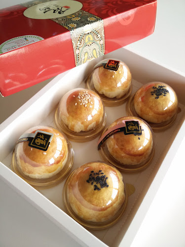 Loving Hut Vegan Cafe - Gastronomi dan perhotelan