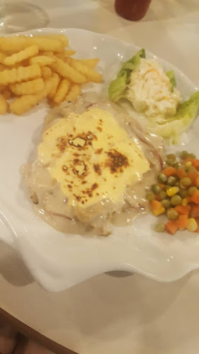 THE GRILL AT SAMILA RESTAURANT - Gastronomi dan perhotelan