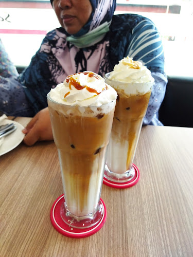 Opinii despre Restoran Secret Recipe în Subang Jaya - Gastronomi dan perhotelan