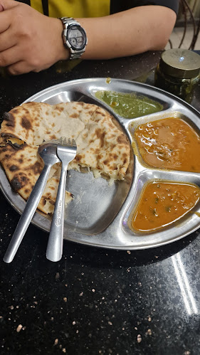 Opinii despre Shaaz Curry House Restoran Nasi Kandar (Shah Alam S19) în Shah Alam - Gastronomi dan perhotelan