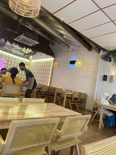 7, Jln Gambier, 93000 Kuching, Sarawak