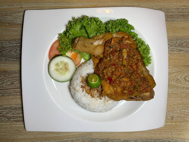 Borak Kafe - Gastronomi dan perhotelan