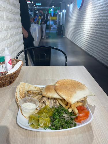 Shawarma Street - Gastronomi dan perhotelan