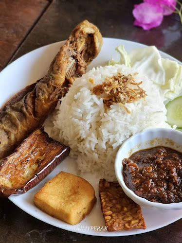 Teratak Warisan Chu Siah - Gastronomi dan perhotelan
