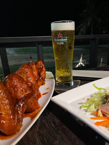 La Playa, Bar & Restaurant - Gastronomi dan perhotelan