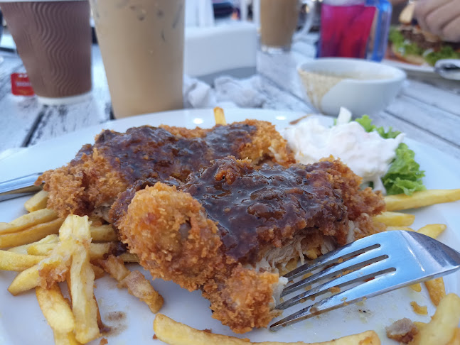 Opinii despre Bytes Cafe Duyong Marina & Resort în Kuala Terengganu - Gastronomi dan perhotelan