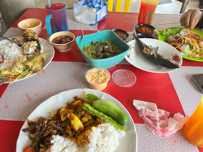 Opinii despre Kedai Ma Ribu Ribu în Kuantan - Gastronomi dan perhotelan