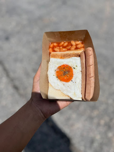 Gerai Koi - Gastronomi dan perhotelan