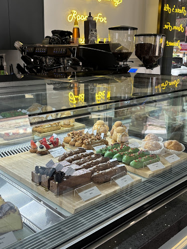 Daughter Bakes - Kota Bharu