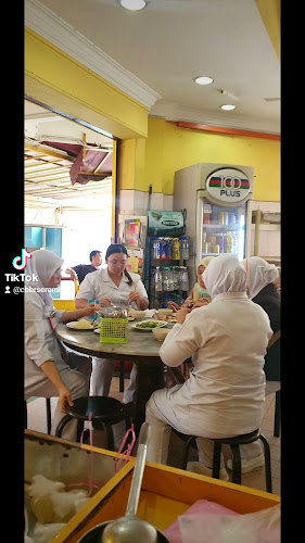 Opinii despre Chicken Ball Rice Restaurant în Seremban - Gastronomi dan perhotelan