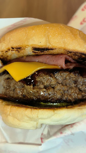 Opinii despre Chubbs Jalan Tun Jugah Outlet în Kuching - Gastronomi dan perhotelan