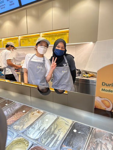 Opinii despre Inside Scoop AEON Mall Bukit Indah în Johor Bahru - Gastronomi dan perhotelan