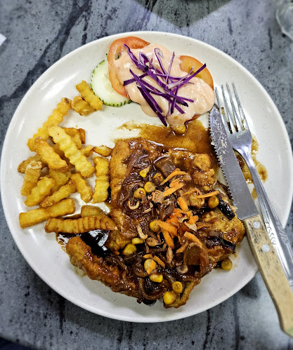 Ketam Besar Restoran - Gastronomi dan perhotelan