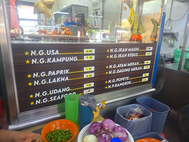 Medan Selera Dato' Tahwil Azar - Gastronomi dan perhotelan