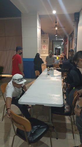 Opinii despre Unique Eatery Cafe în Bintulu - Gastronomi dan perhotelan