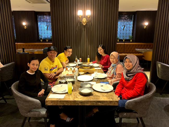 7 Spice - Gastronomi dan perhotelan