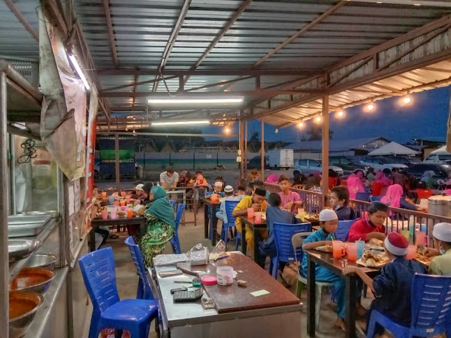 pusat penjaja, Lot 340 jalan lojin boyok, Kampung Cina, Kampung Dusun Nyior, 24000 Chukai, Terengganu