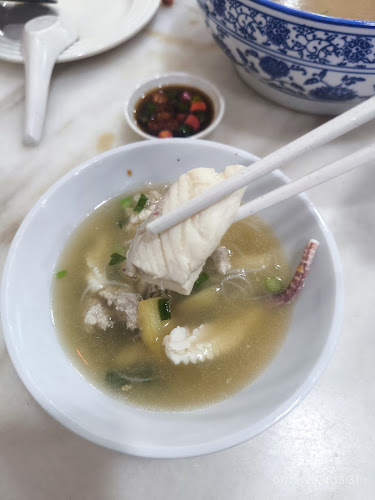 Opinii despre 老洲海鲜粥 în Johor Bahru - Gastronomi dan perhotelan