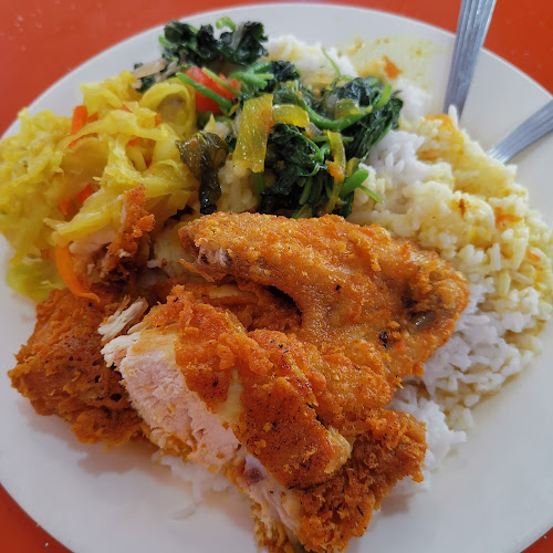 Opinii despre Restoran Asneya Maju în Petaling Jaya - Gastronomi dan perhotelan